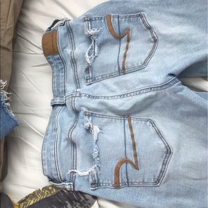 American eagle distressed jeans